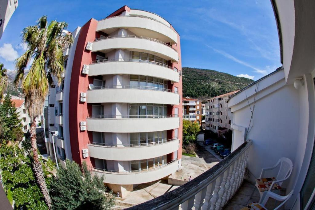Bonus Lägenhet Budva